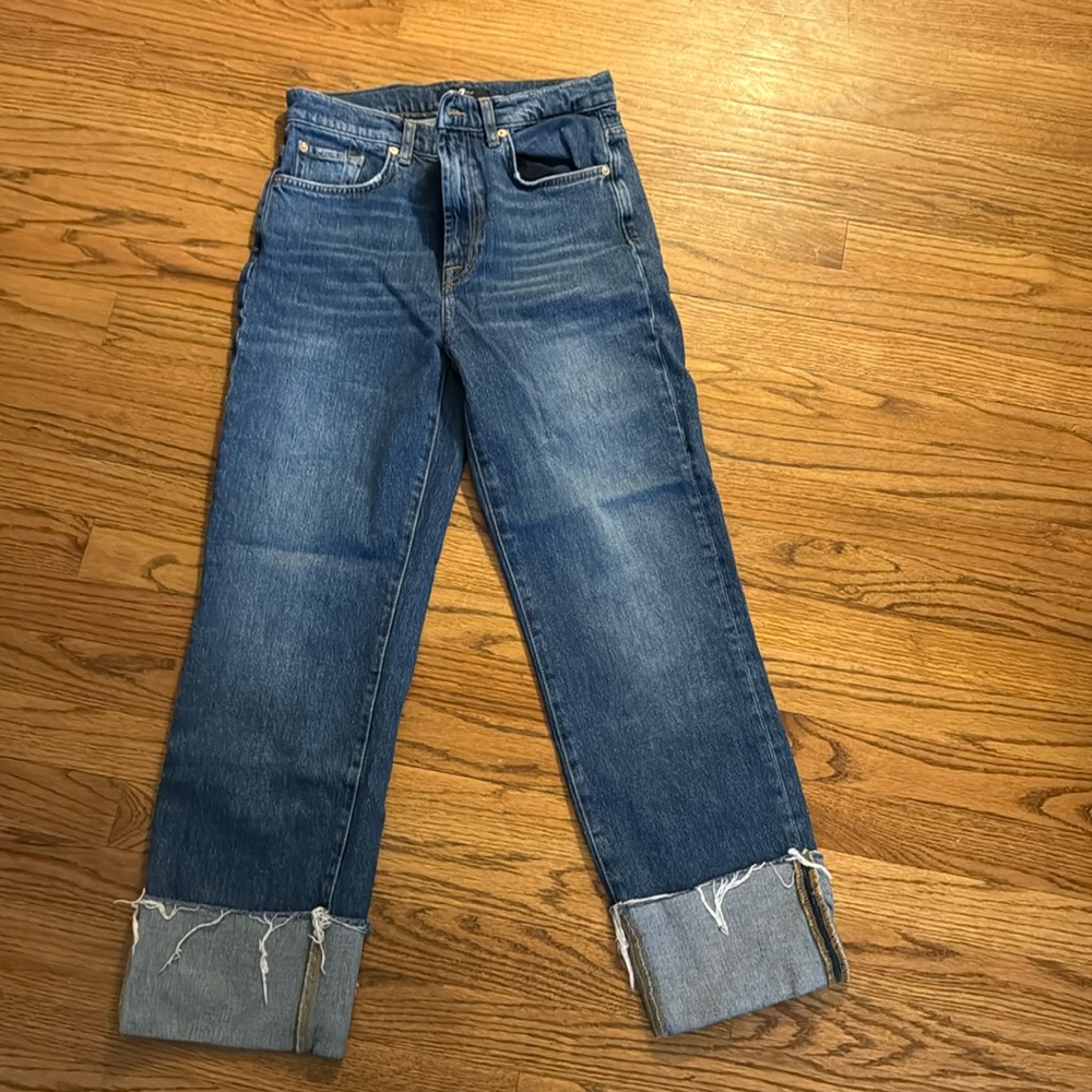 7 for All Mankind Logan Stovepipe /Explorer with raw cut wide cuff EUC